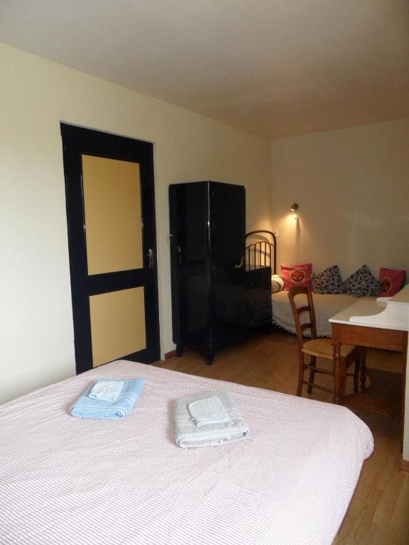 Chambres D'Hotes Domaine Du Bourg Gannay-sur-Loire Δωμάτιο φωτογραφία