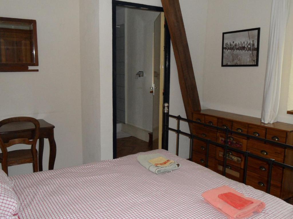 Chambres D'Hotes Domaine Du Bourg Gannay-sur-Loire Δωμάτιο φωτογραφία
